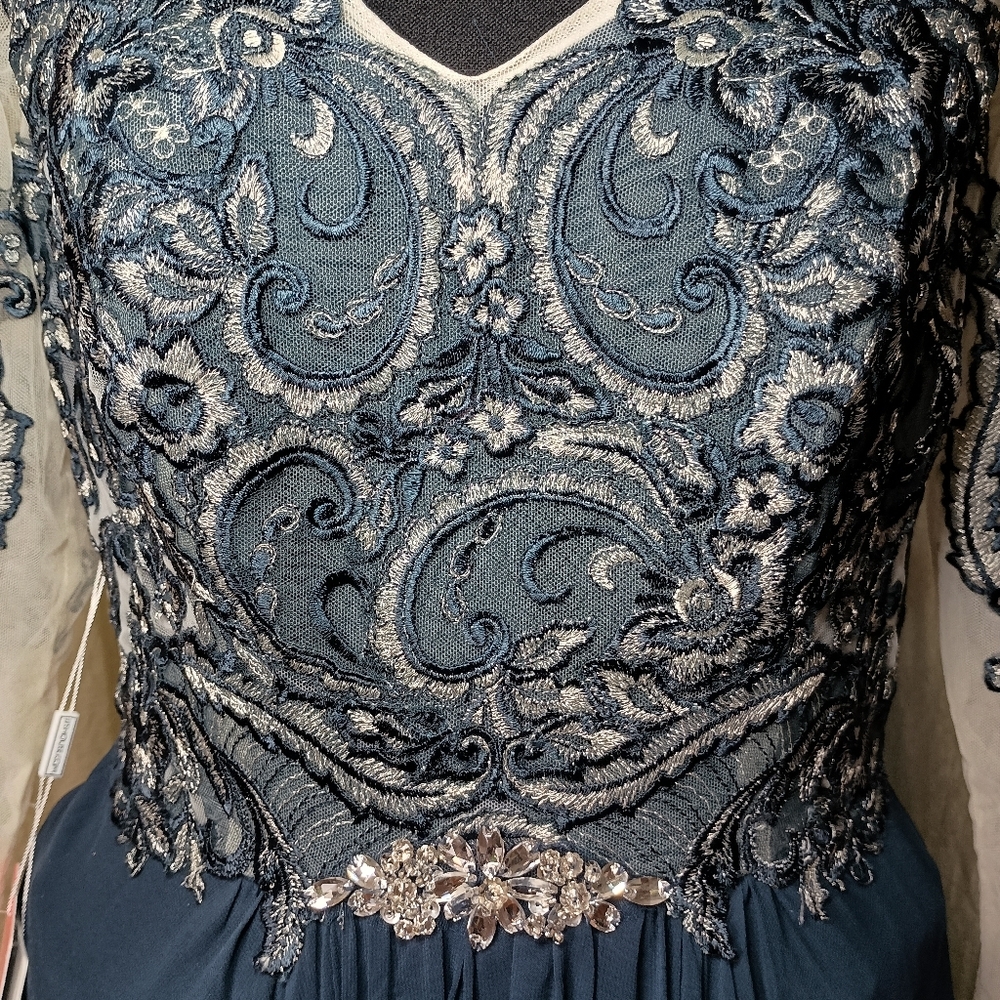 JJ’s House Dark Navy Chiffon Lace Beaded Gown – Size 10 - Picture 5 of 16